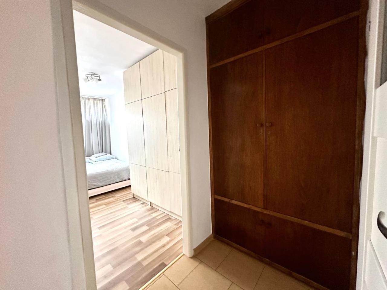 Ohmyhome - Park Mirowski Apartment Varşovia Exterior foto